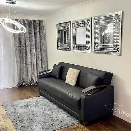 Spacious 4 Bedroom House Billericay Buitenkant foto